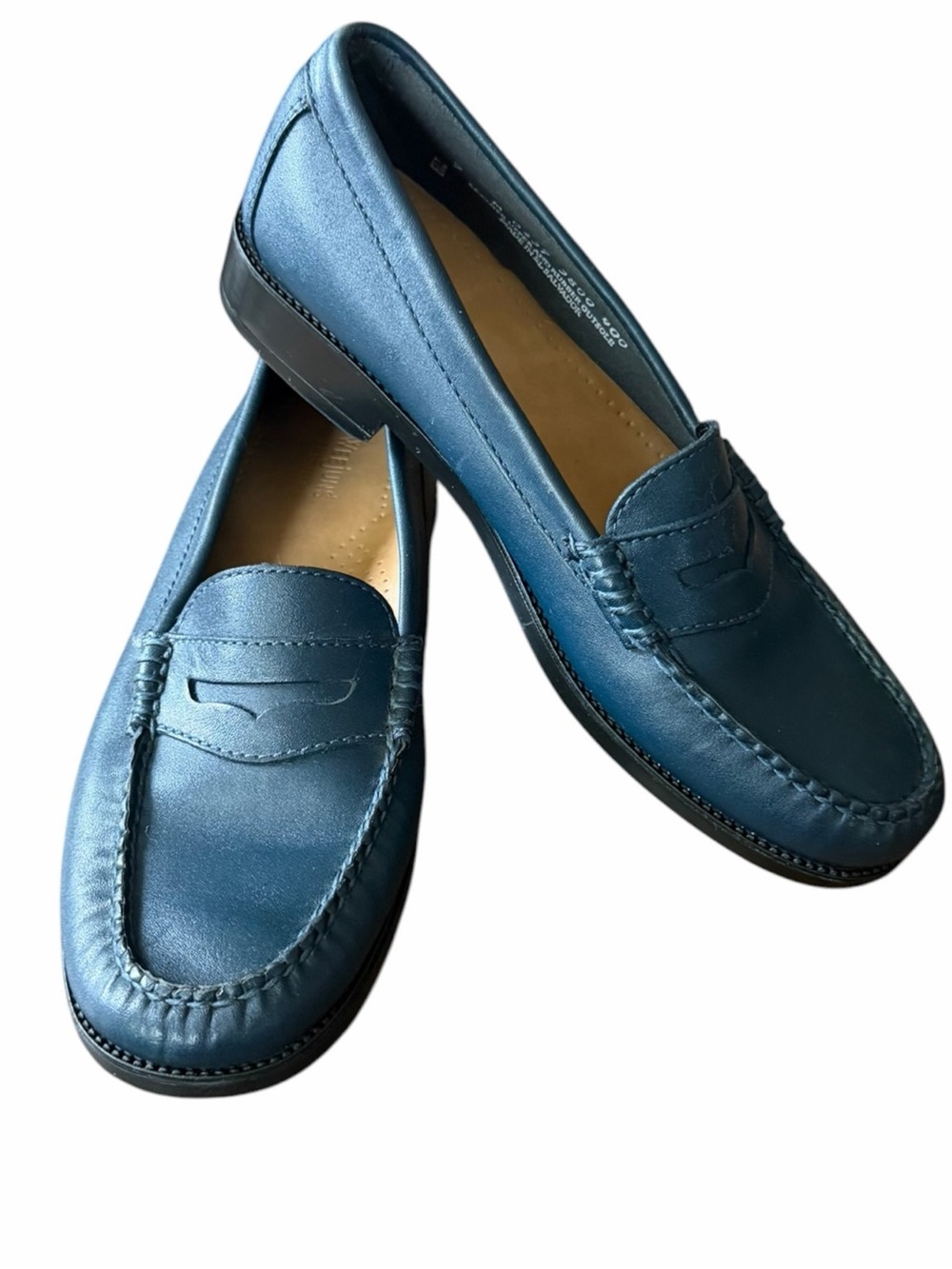 G.H. Bass & Co.•Navy Leather Weejuns Penny Loafers